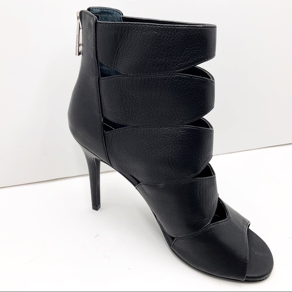 🆕{Charles by Charles David} Leather Gladiator Stiletto’s - Picture 3 of 16